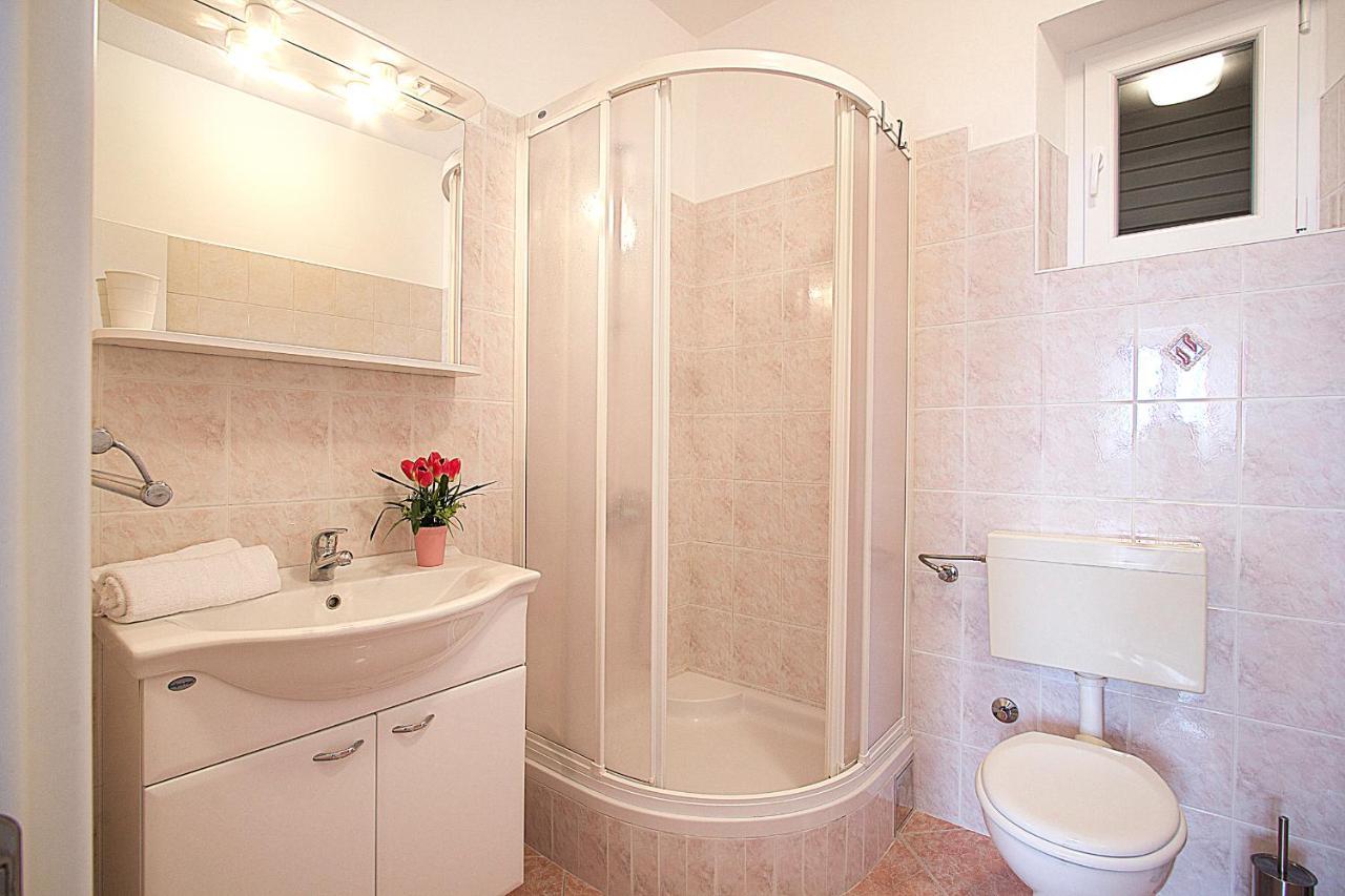 Guest House Burin 믈리니 외부 사진