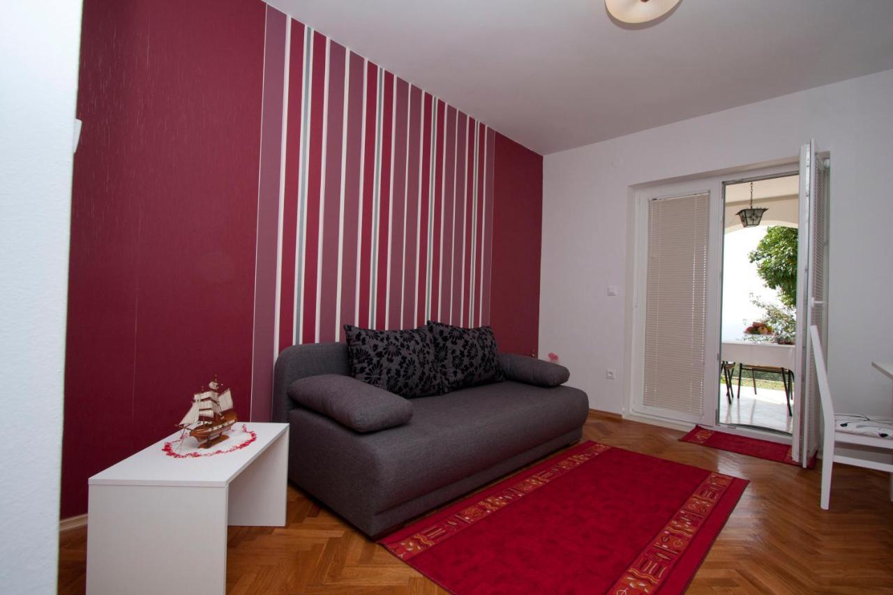 Guest House Burin 믈리니 외부 사진