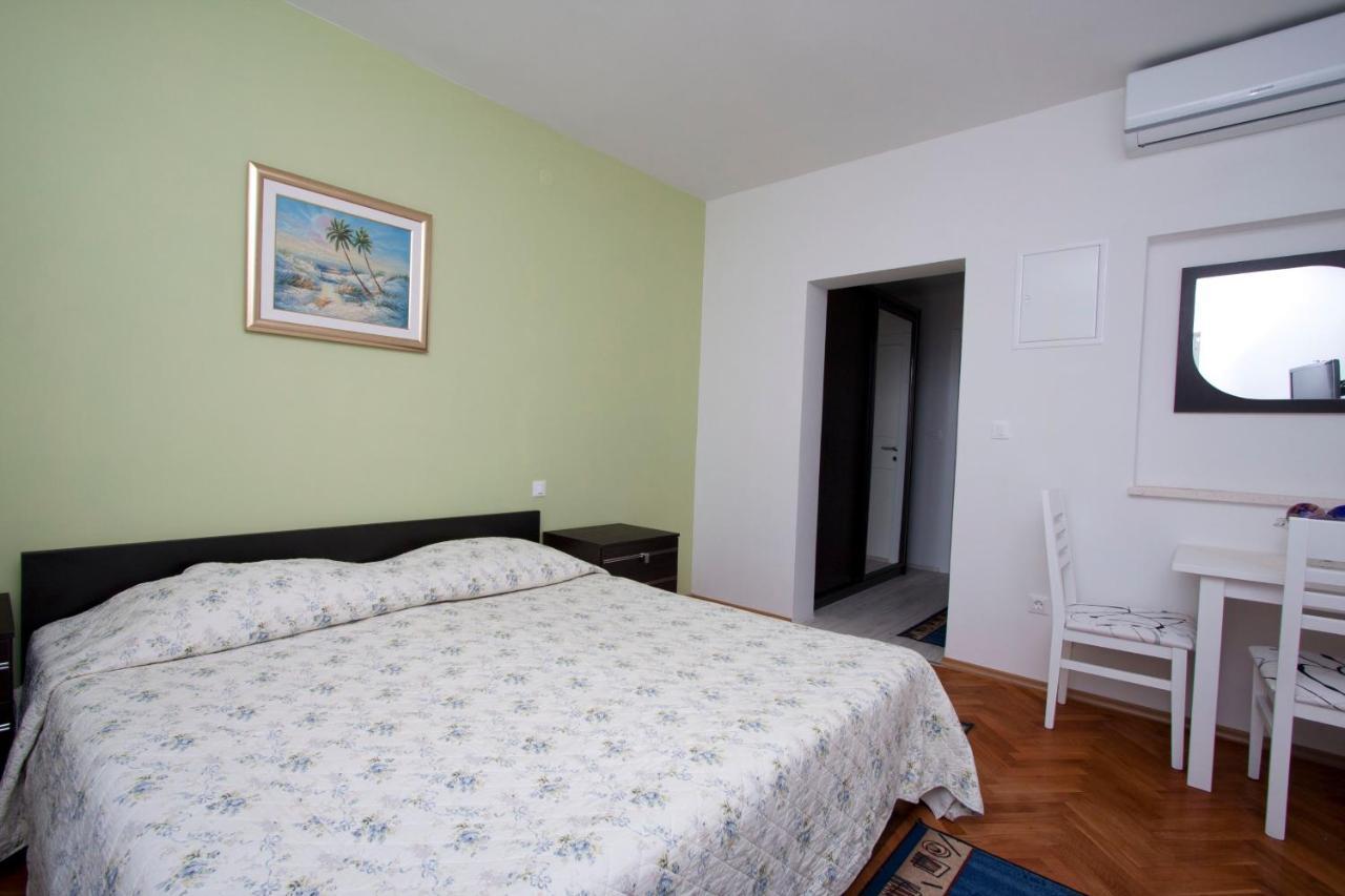 Guest House Burin 믈리니 외부 사진