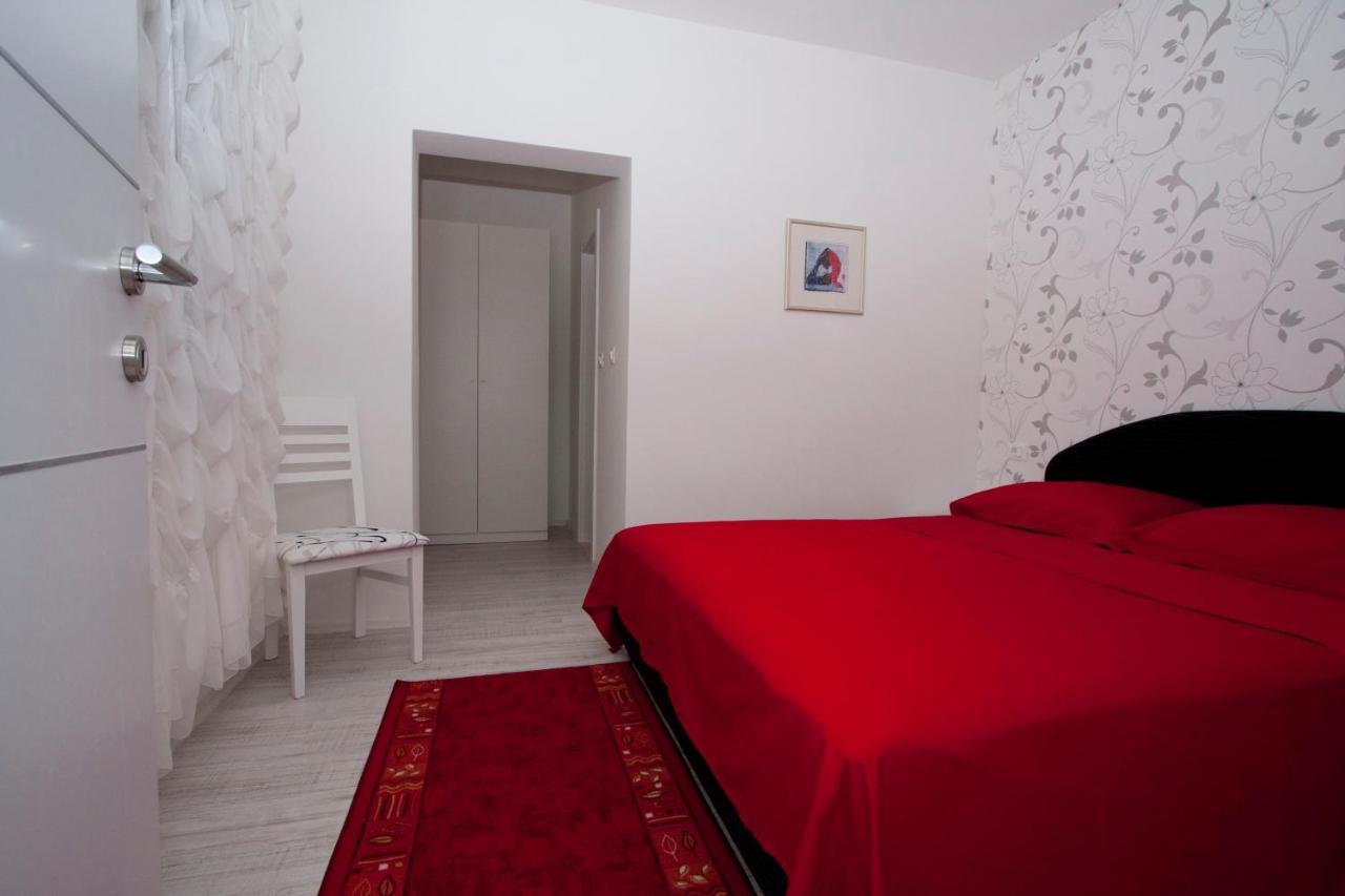 Guest House Burin 믈리니 외부 사진