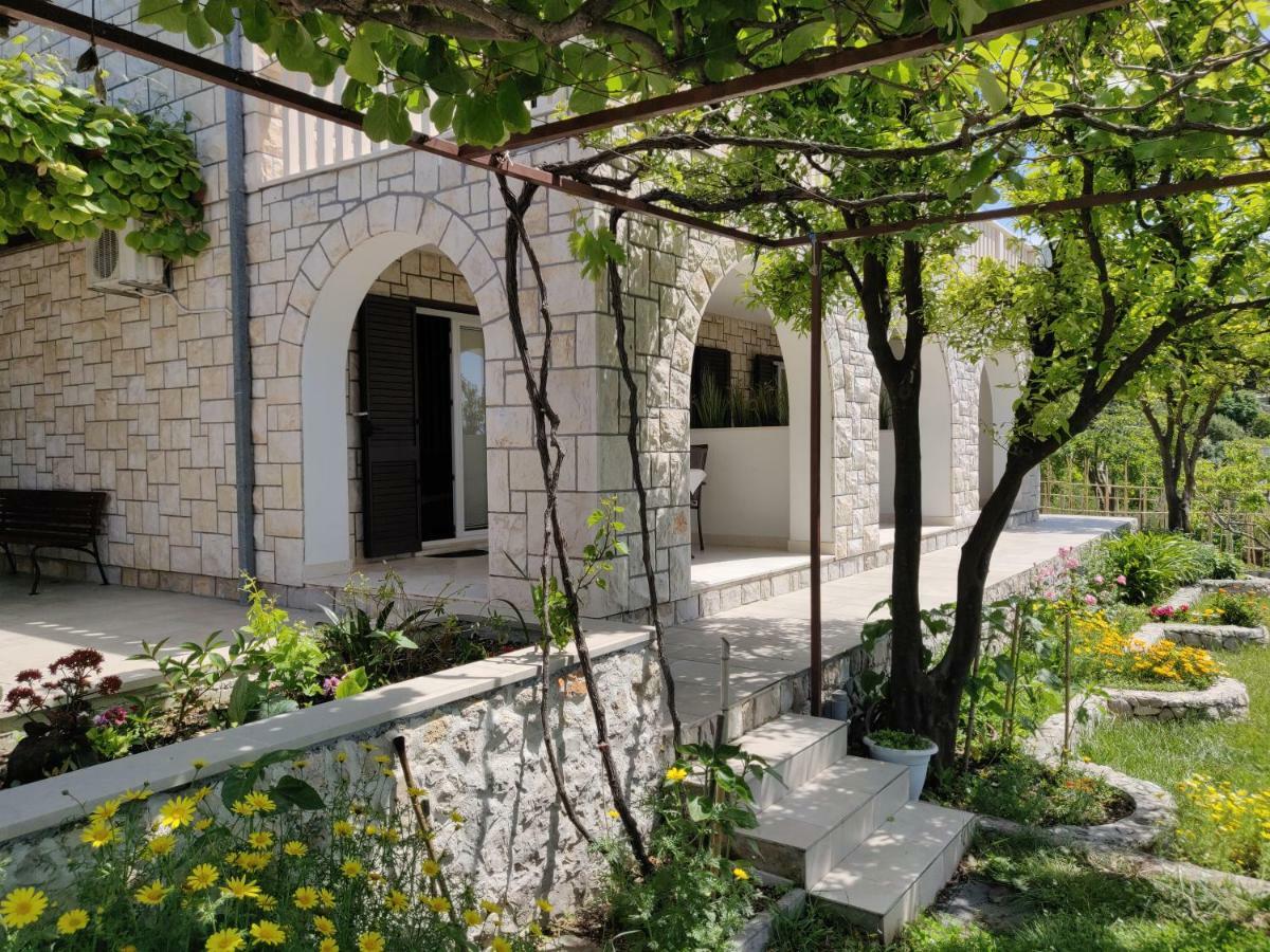 Guest House Burin 믈리니 외부 사진